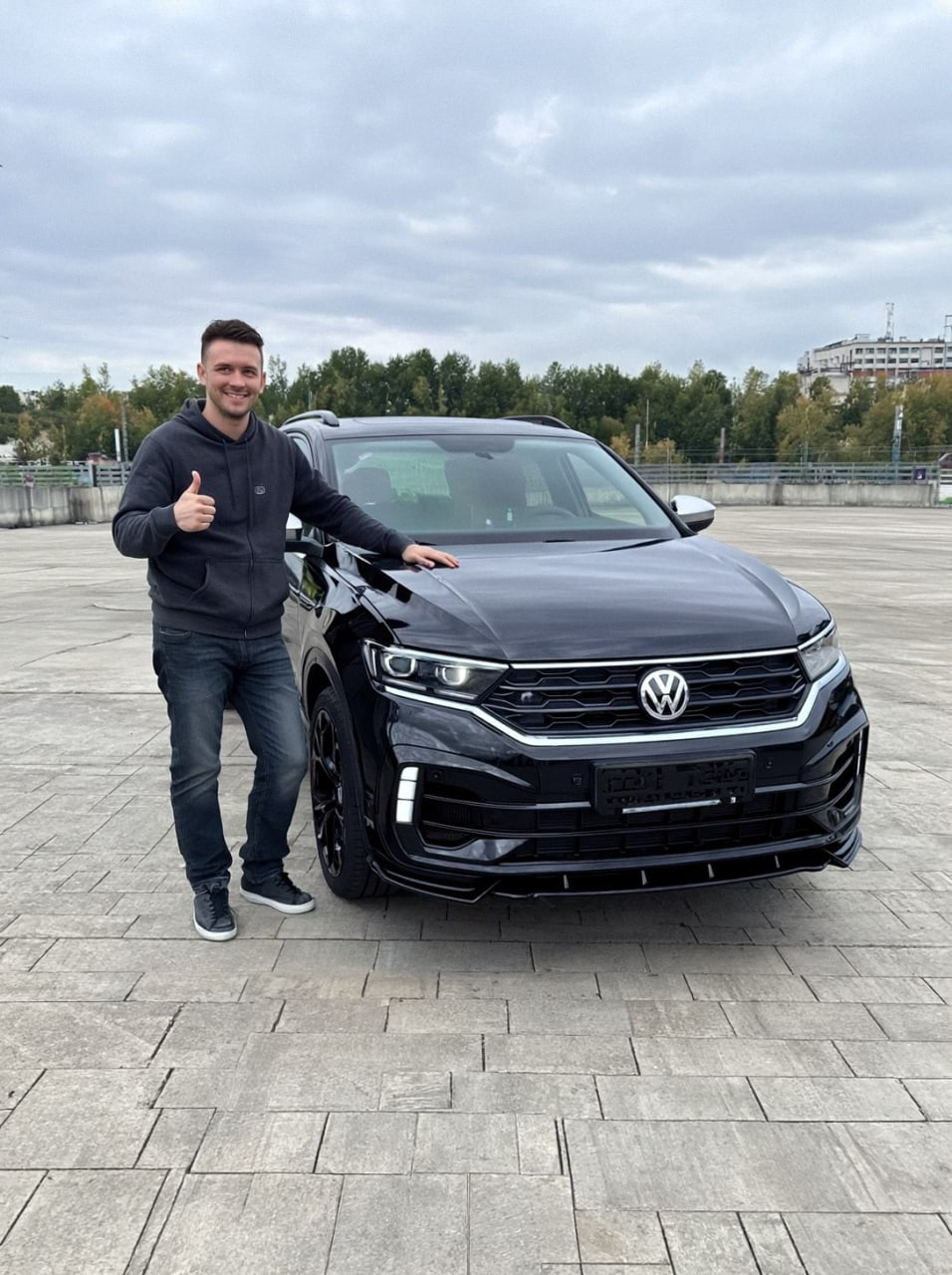 Клиент Андрей с VW Touareg R